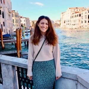 Meet your Posher, Lauren